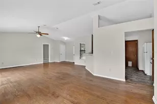 9823 Balmoral Cir, Orlando, FL 32817 - Photo 13