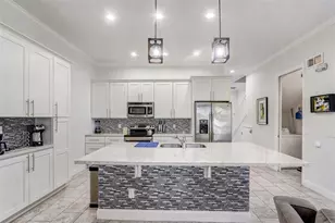 518 Captiva Dr, Davenport, FL 33896 - Photo 9