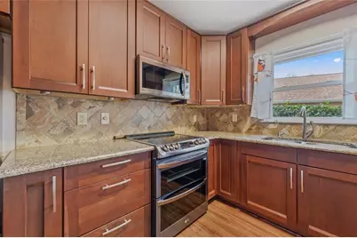7716 Wicklow Circle, Orlando, FL 32817 - Photo 9