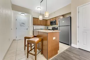 12539 Floridays Resort Dr, Orlando, FL 32821 - Photo 3