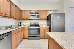 12539 Floridays Resort Dr, Orlando, FL 32821 - Photo 5