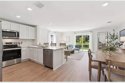 717 Preston Cove Drive, Saint Cloud, FL 34771 - Photo 9