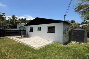 1766 Maryland Ave NE, Saint Petersburg, FL 33703 - Photo 13
