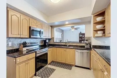 3114 W Paris Street, Tampa, FL 33614 - Photo 3