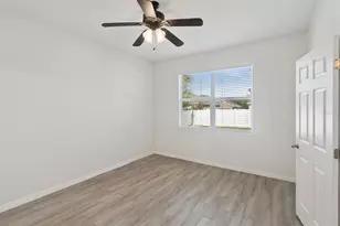 140 Highland Meadows St, Davenport, FL 33837 - Photo 15