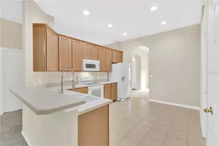 9650 Bay Pine Ln, Orlando, FL 32832 - Photo 7