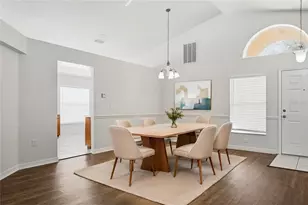 1004 Cristelle Jean Dr, Ruskin, FL 33570 - Photo 3