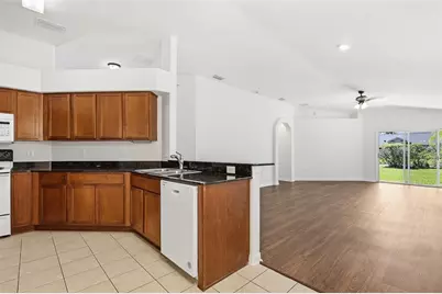 6821 Aramon Court, Wesley Chapel, FL 33545 - Photo 13