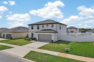 1117 Michelangelo Ln, Winter Haven, FL 33884 - Photo 3