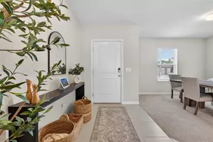 1117 Michelangelo Ln, Winter Haven, FL 33884 - Photo 5