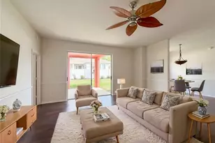 2727 Valencia Grove Dr, Valrico, FL 33596 - Photo 5
