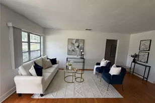 1951 S Crystal Lake Dr, Orlando, FL 32806 - Photo 5