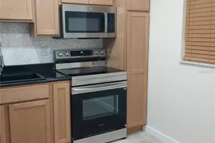 1310 Glen Oaks Dr E, Sarasota, FL 34232 - Photo 3