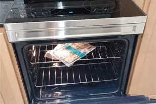 1310 Glen Oaks Dr E, Sarasota, FL 34232 - Photo 7