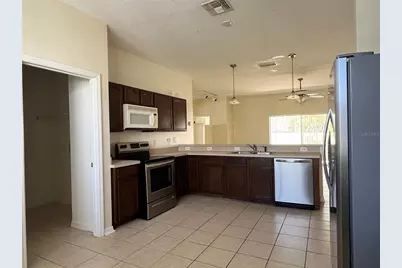 209 Round Man Street, Leesburg, FL 34748 - Photo 7