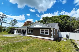 902 N Thacker Ave, Kissimmee, FL 34741 - Photo 1