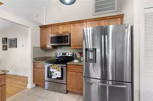 9858 Balmoral Cir, Orlando, FL 32817 - Photo 11