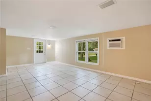 38341 Palm Grove Dr, Zephyrhills, FL 33542 - Photo 3