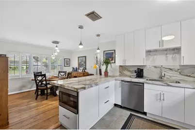 1632 Pinewood Drive, Orlando, FL 32804 - Photo 17