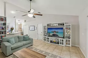190 Kelly Cir, Sanford, FL 32773 - Photo 7