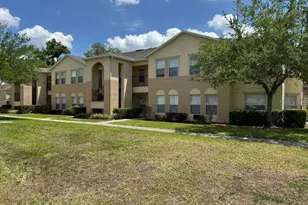 2866 Club Cortile Cir, Kissimmee, FL 34746 - Photo 3