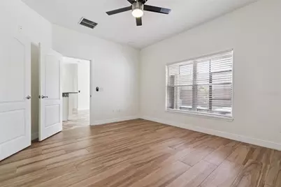 4225 Waterside Pointe Circle, Orlando, FL 32829 - Photo 13