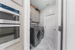 7770 Glynde Hill Dr, Orlando, FL 32835 - Photo 17
