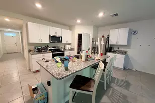 507 Lady Irelyn Ct, Deland, FL 32724 - Photo 3