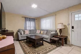 [Address not provided], Tampa, FL 33619 - Photo 3