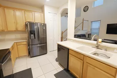 2082 Chatham Place Drive, Orlando, FL 32824 - Photo 5