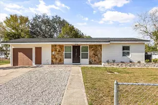 930 Radcliff St, Deltona, FL 32725 - Photo 1