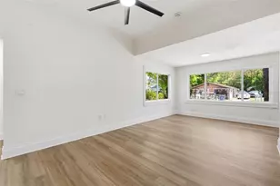 10012 N 10th St, Tampa, FL 33612 - Photo 9