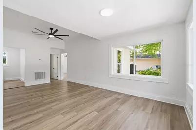 10012 N 10th Street, Tampa, FL 33612 - Photo 7