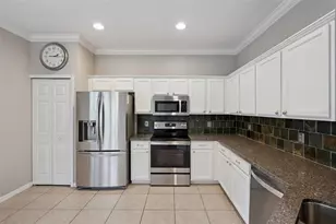 1290 Burgundy Ct, Oviedo, FL 32766 - Photo 15