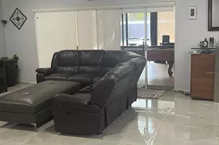 9260 SW 164th St, Palmetto Bay, FL 33157 - Photo 3