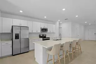 1135 Calico Pointe Cir, Groveland, FL 34736 - Photo 9