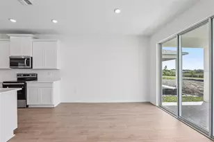 5352 Cloudberry Ave, Lakeland, FL 33811 - Photo 9