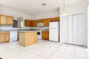 8542 Palm Harbor Dr, Kissimmee, FL 34747 - Photo 13