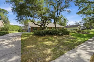 7141 Wooded Village Ln, Orlando, FL 32835 - Photo 5