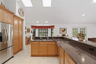 7141 Wooded Village Ln, Orlando, FL 32835 - Photo 19