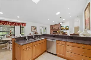 7141 Wooded Village Ln, Orlando, FL 32835 - Photo 17