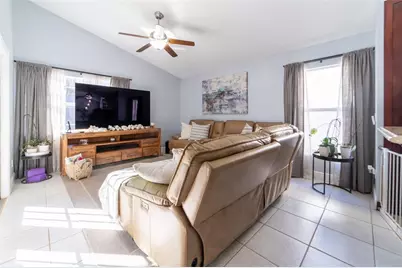 1352 Woodfield Oaks Drive, Apopka, FL 32703 - Photo 13