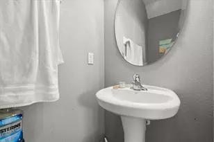 906 Assembly Ct, Kissimmee, FL 34747 - Photo 17