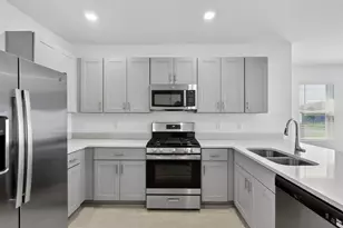 362 Cornerstone Dr, Groveland, FL 34736 - Photo 3