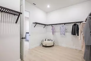 997 Tassleflower Trl, Saint Cloud, FL 34771 - Photo 9