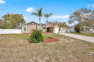 985 Hemingway Dr, Deltona, FL 32725 - Photo 5