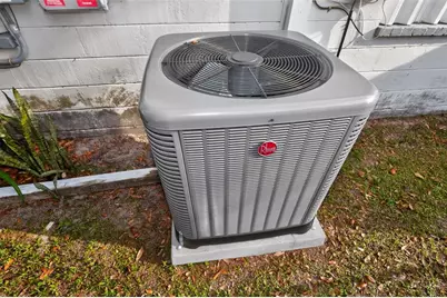 10223 N Armenia Avenue, Tampa, FL 33612 - Photo 27