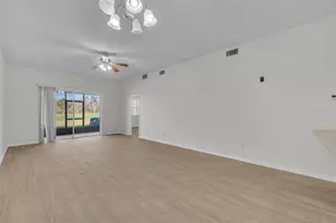 9435 Myrtle Creek Ln, Orlando, FL 32832 - Photo 9