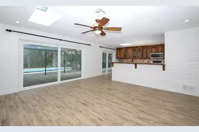 411 Valencia Circle, Oviedo, FL 32765 - Photo 9