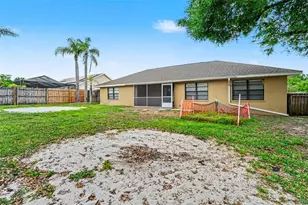 38820 Berta Dr, Zephyrhills, FL 33540 - Photo 15